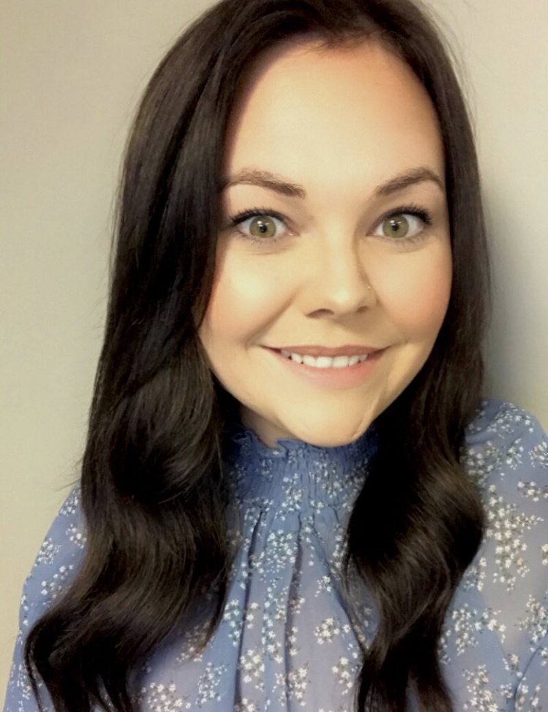 Dr. Nicole Munro
