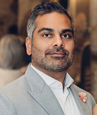 Book an Appointment with Justin Singh for Communication Coaching