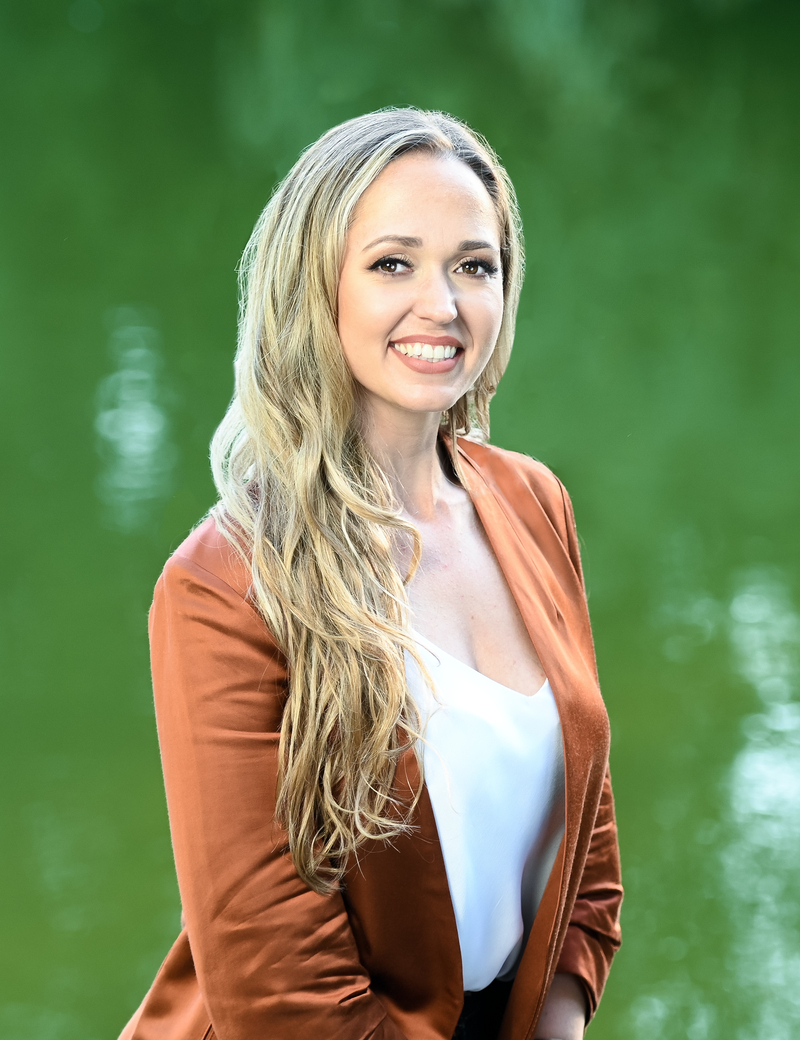 Photo of Adrienne Munday