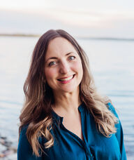 Book an Appointment with Sara Osmond-roberts for Free 15 minute Consultation