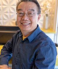 Book an Appointment with Dr. Ran Xiang (Raymond) Liu for Acupuncture