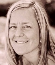 Book an Appointment with Julia Stolk for Counselling & Coaching